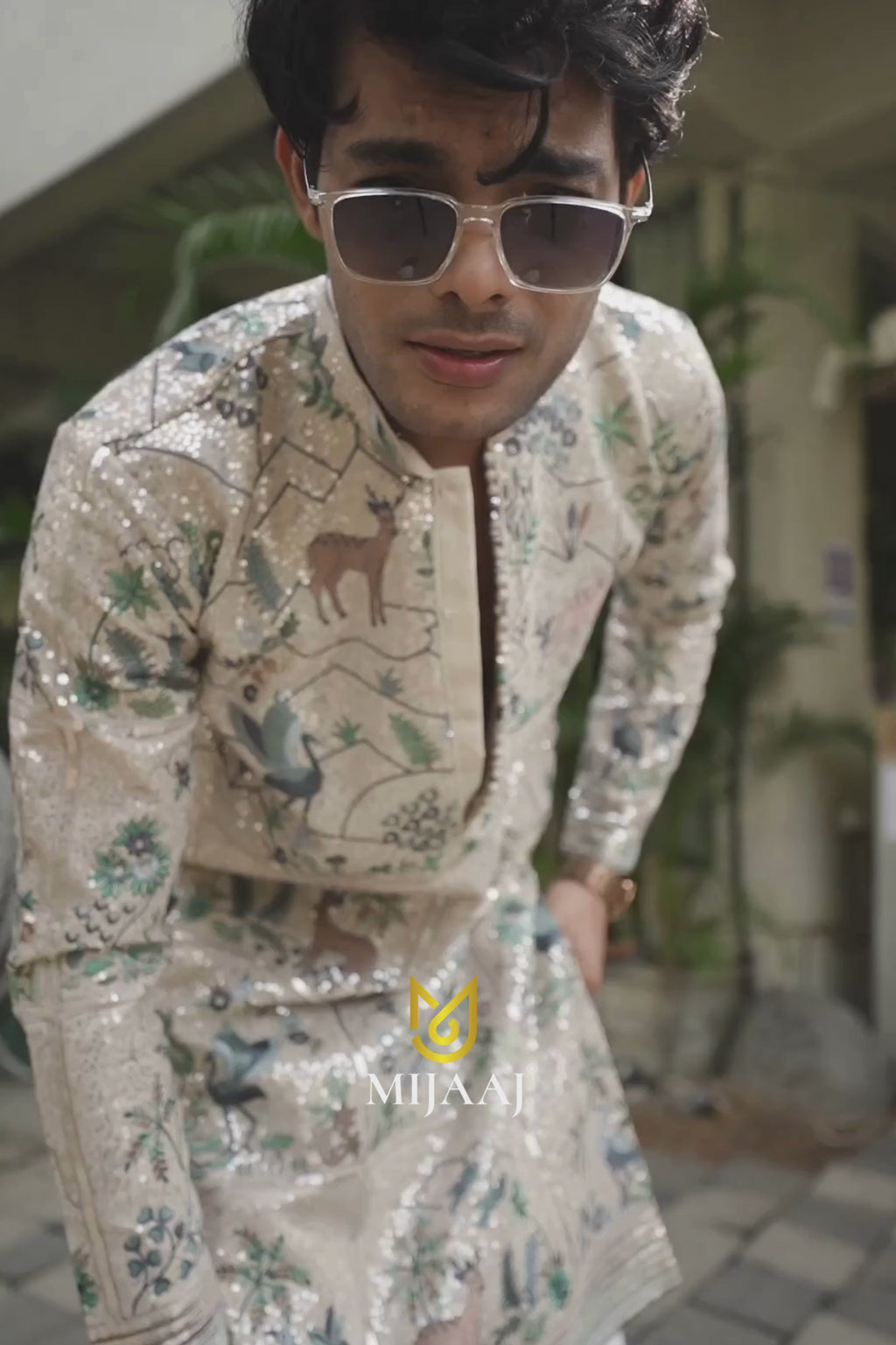 Grey Animal Motif Embroidered Kurta with Sequin Work for Men